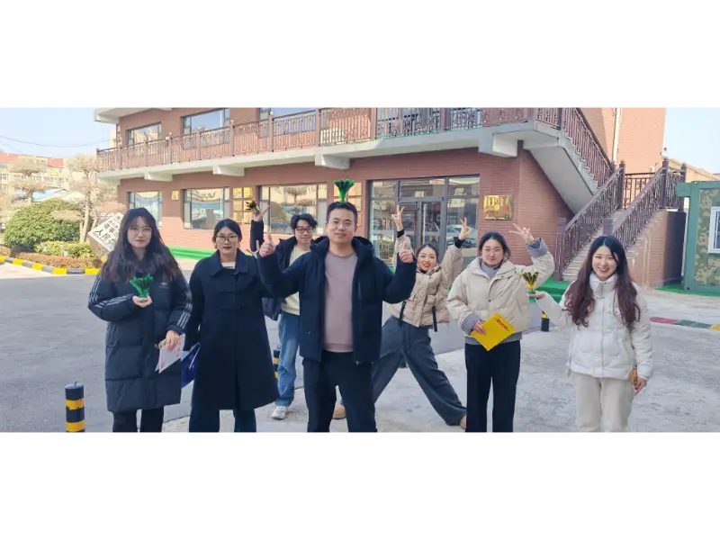 Maotong Açık Hava Raketlesi Öğle Yemeğinden Sonra Tekmeliyor